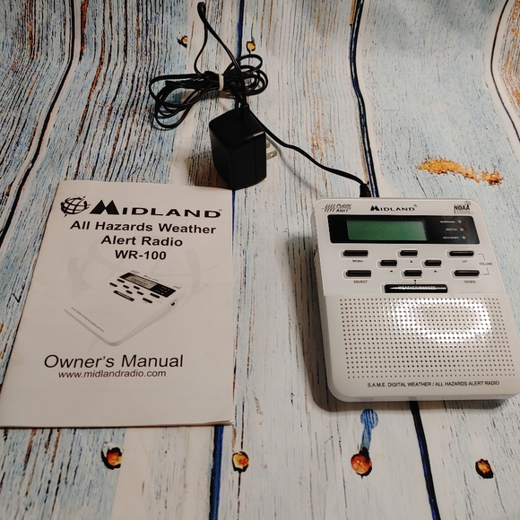 Midland All Hazards Weather Alert Radio WR-100 - Picture 1 of 4